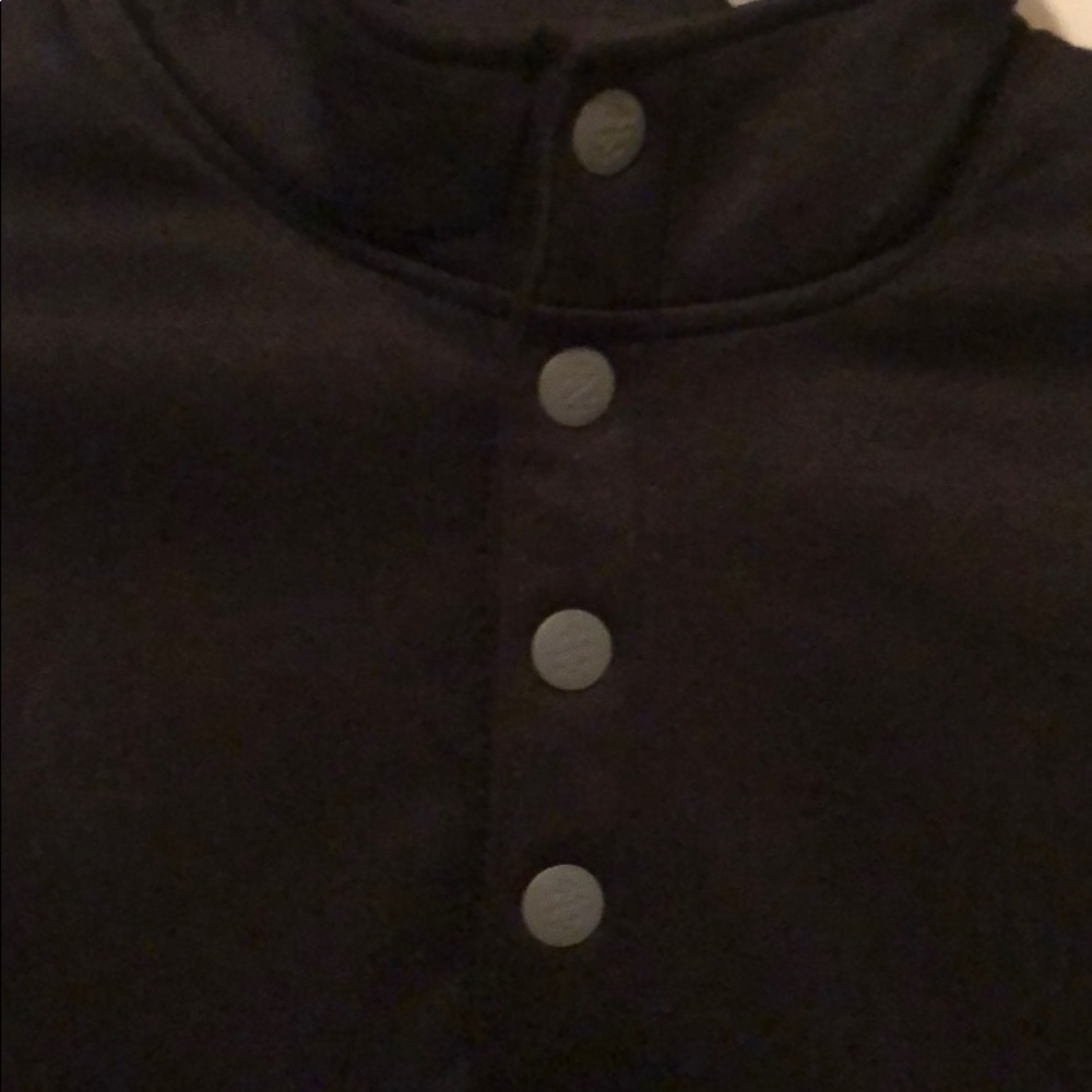 Izod Color Block pullover - Picture 3 of 4